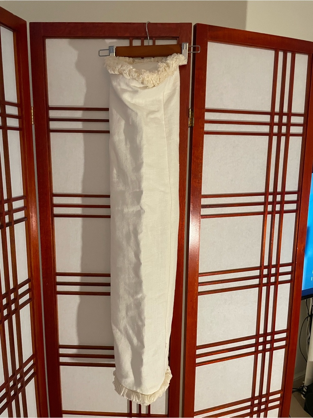 Serena & Lily Linen pillow case 7x36x7 New with tags originally 228$